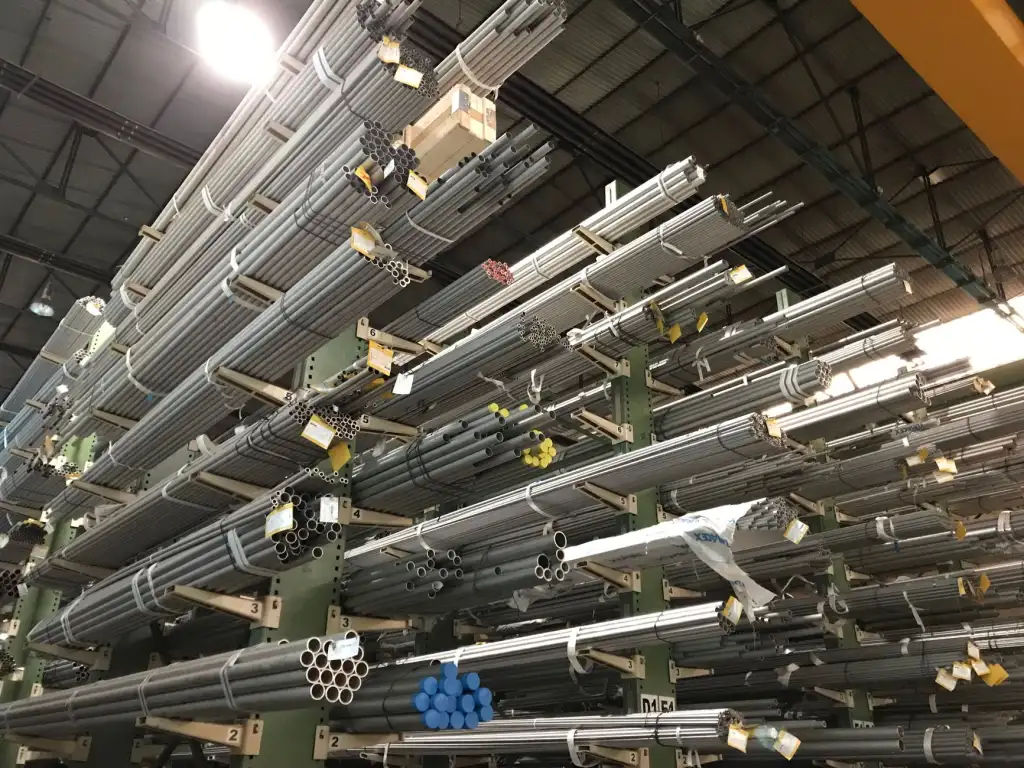 重庆恒凡达幕墙工程在高层建筑中的应用技术要点解析
