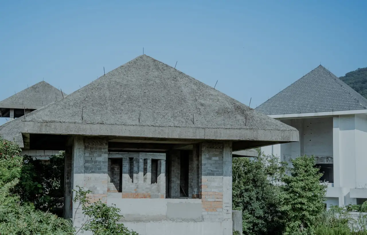 玻璃幕墙与铝合金门窗的节能性能对比分析——重庆恒凡达建筑工程实践参考